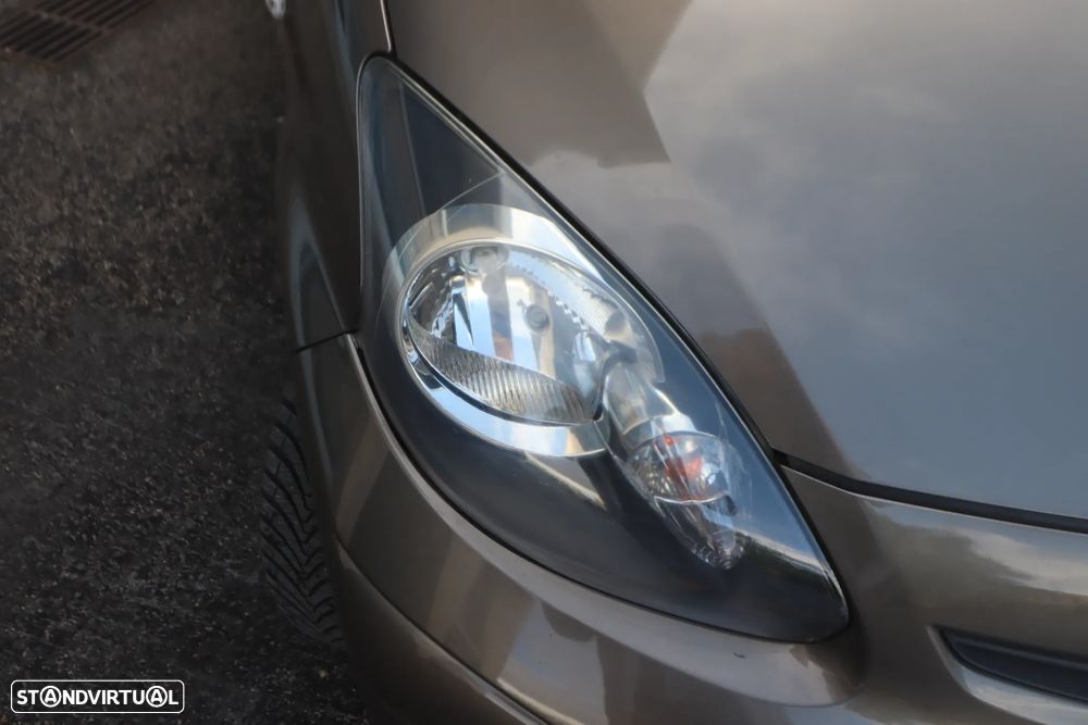 Toyota Aygo Connect - 22