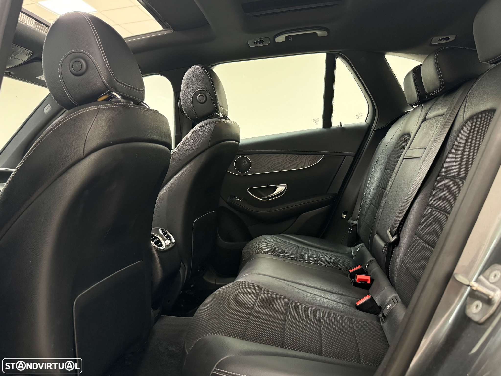 Mercedes-Benz GLC 220 - 40