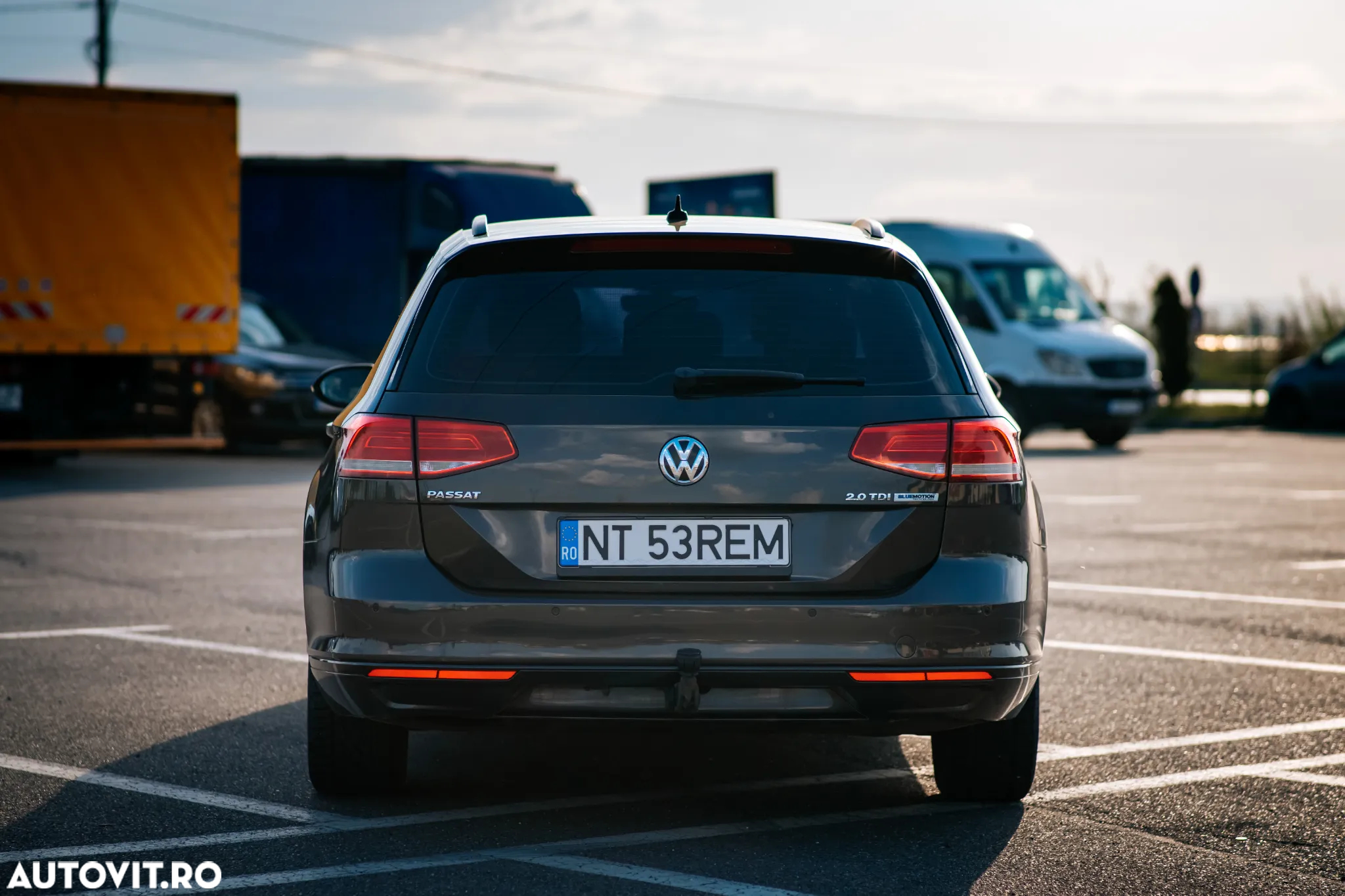 Volkswagen Passat 2.0 TDI (BlueMotion Technology) DSG Comfortline - 17