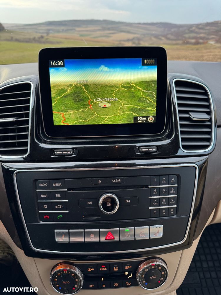 Mercedes-Benz GLE 350 d 4MATIC - 32