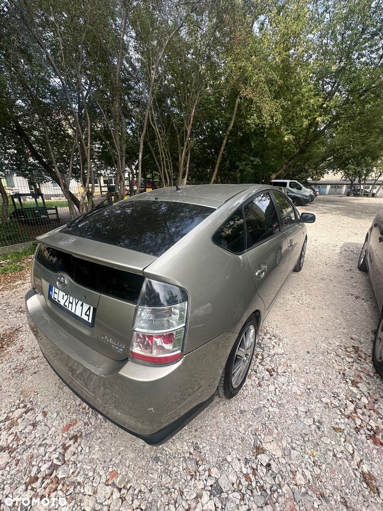 Toyota Prius 1.5 VVT-i Sol - 4