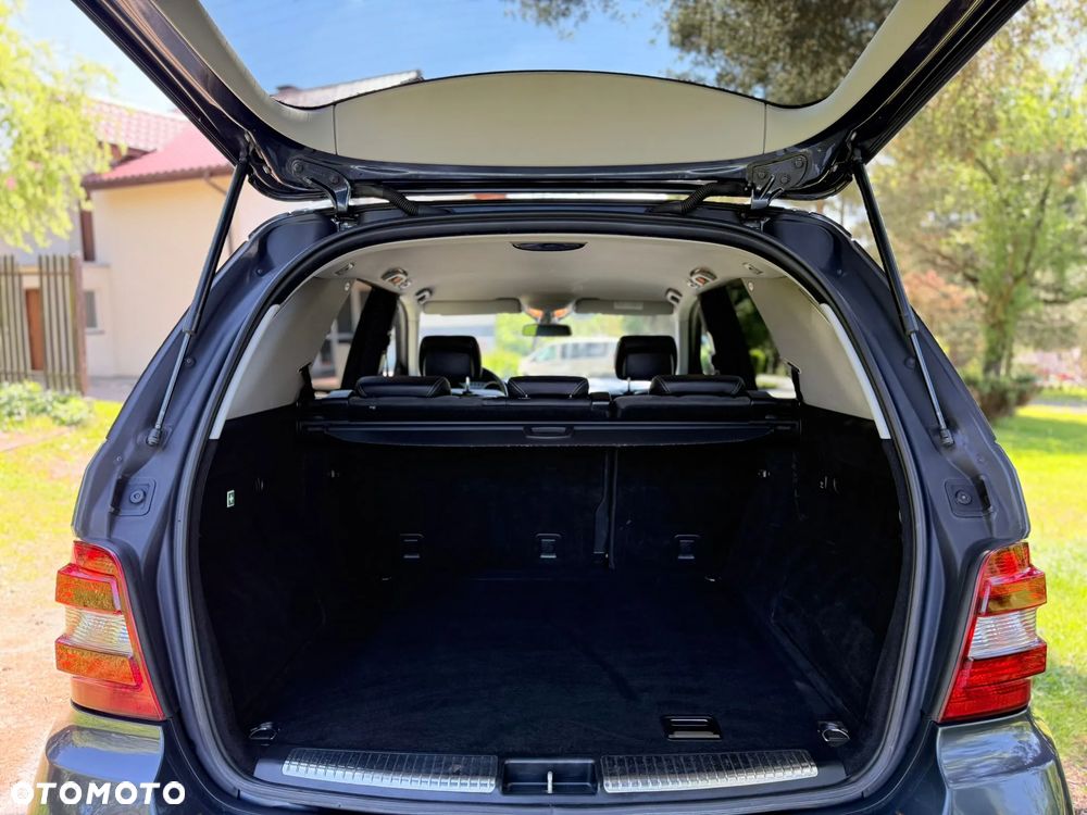 Mercedes-Benz ML - 33