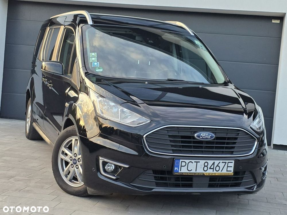 Ford Tourneo Connect Grand - 32
