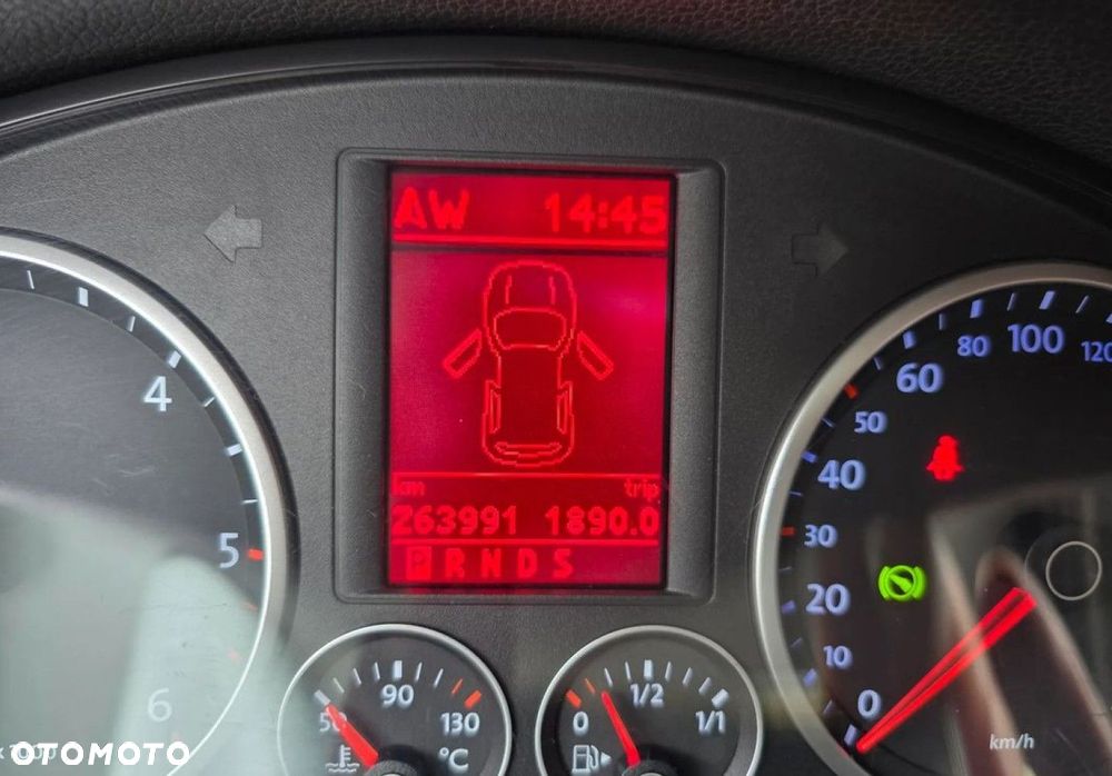 Volkswagen Tiguan - 24