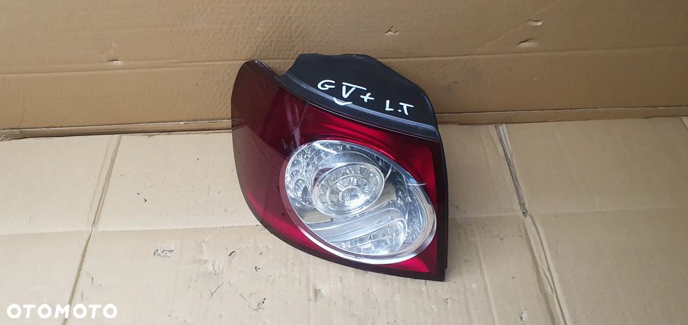 Lampa lewy tył tylna lewa w błotnik VW Golf V Plus 5M0945095L - 2
