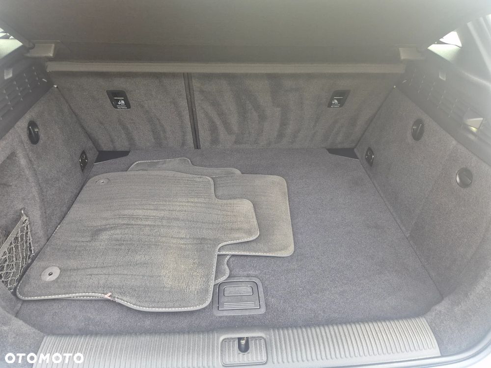 Audi A3 Sportback 2.0 TDI S tronic S line Sportpaket - 17