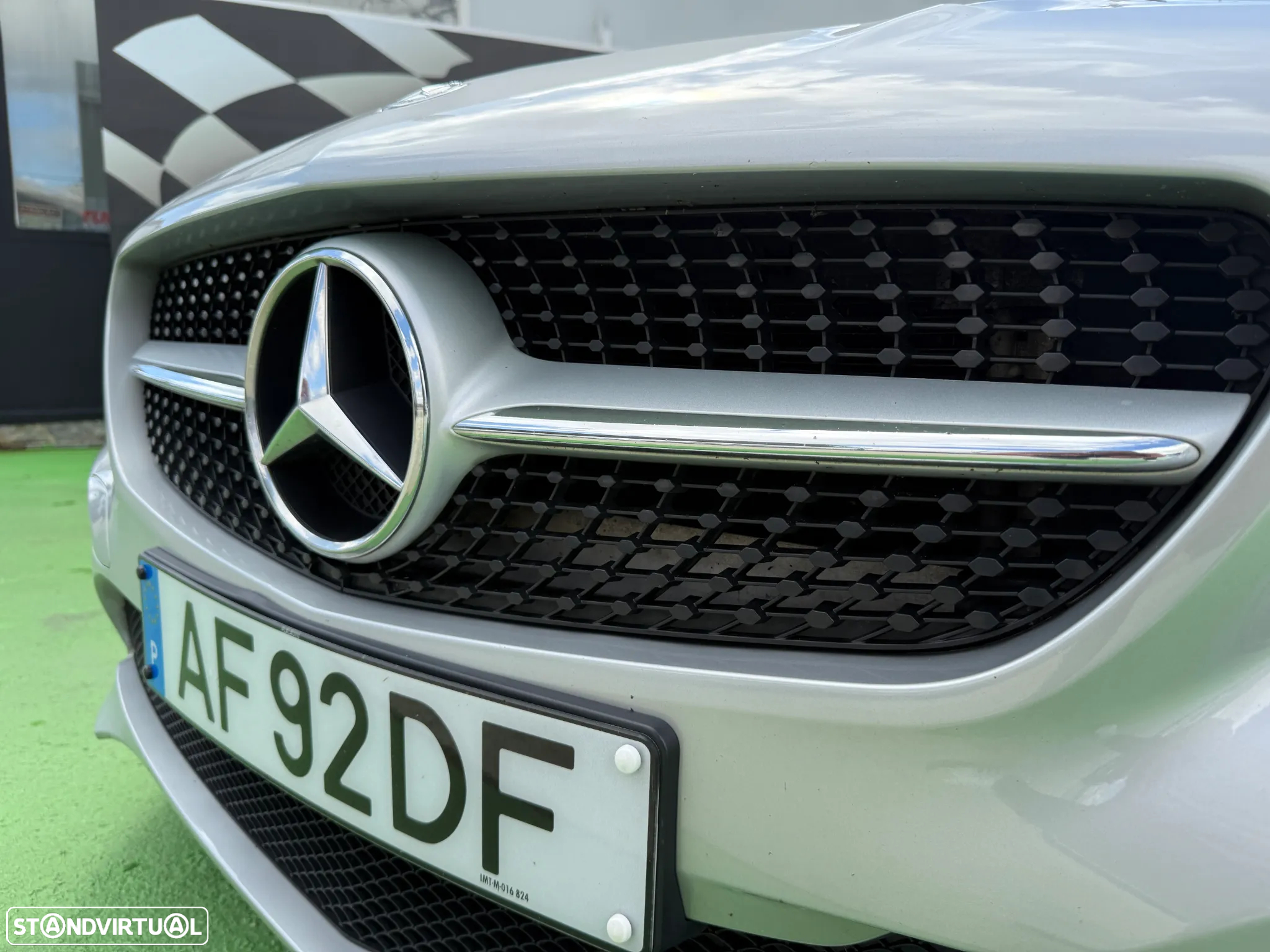 Mercedes-Benz CLA 180 Shooting Brake d Urban - 24