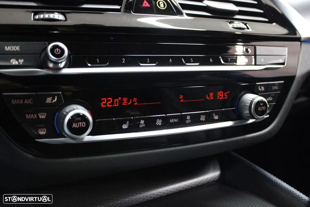 BMW 530 e Pack Desportivo M - 37