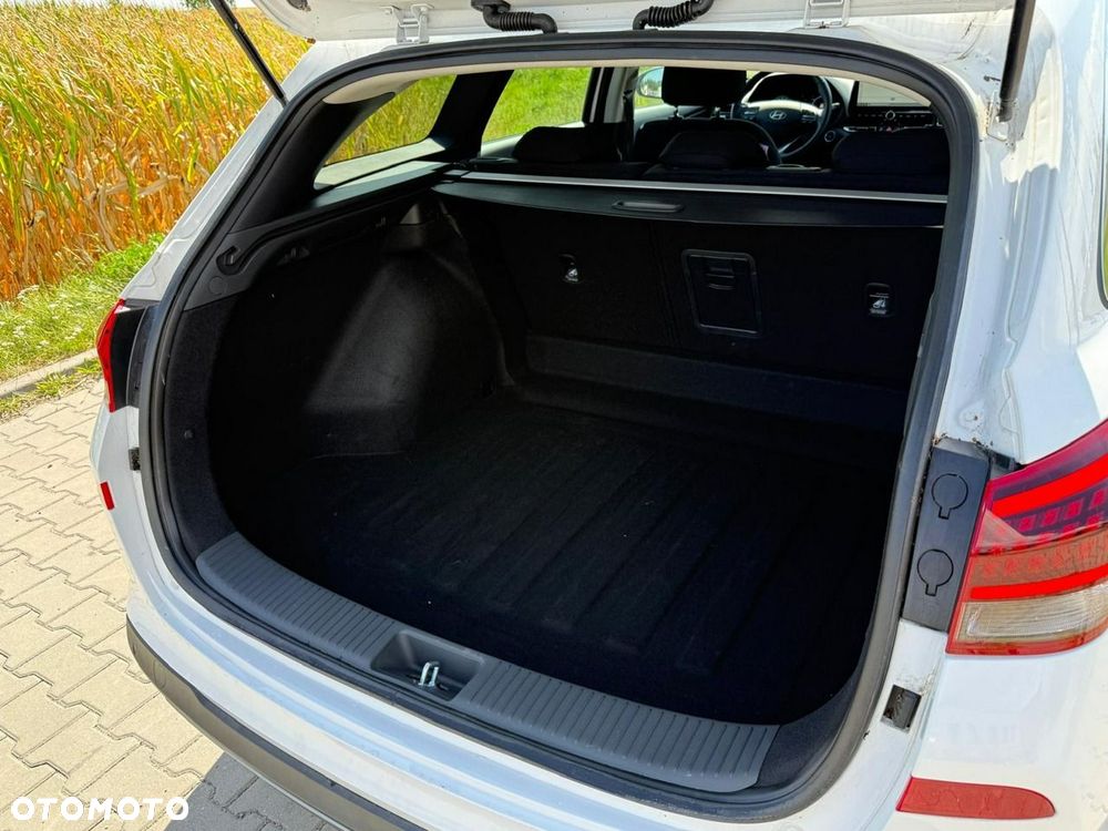Hyundai i30 - 16