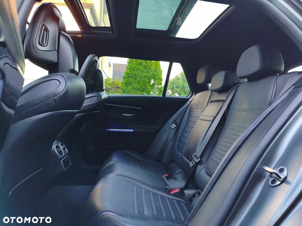 Mercedes-Benz Klasa C 220 d 9G-TRONIC AMG Line Plus - 23