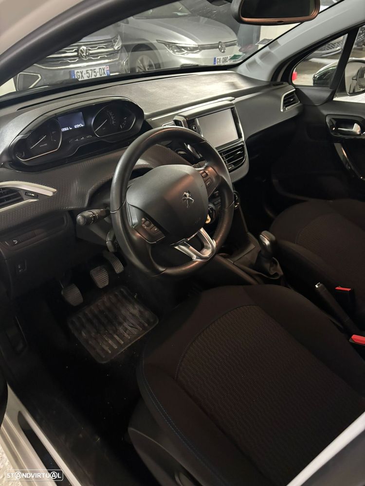 Peugeot 208 PureTech 82 Start & Stop Style - 5