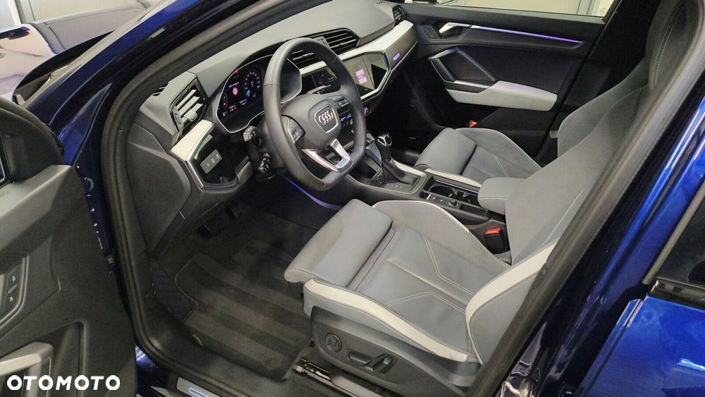 Audi Q3 Sportback - 11