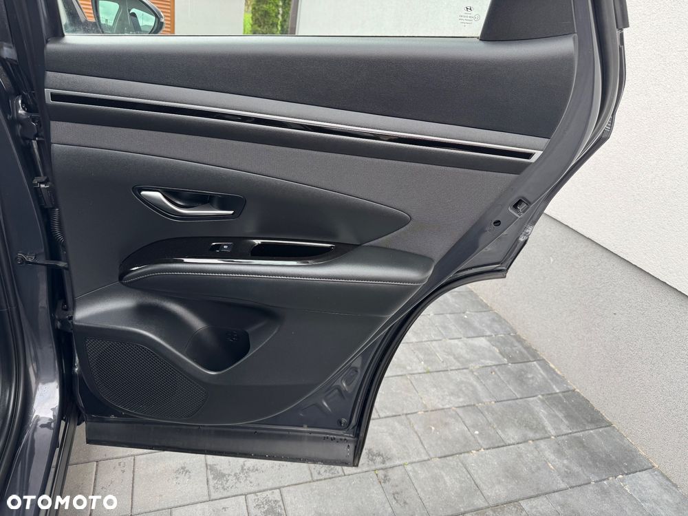Hyundai Tucson 1.6 CRDi 48V-Hybrid 2WD DCT Select - 26