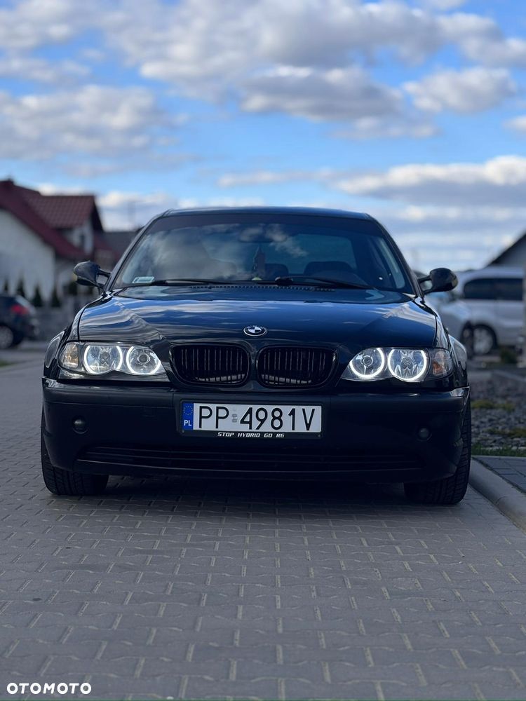 BMW Seria 3 325i - 2