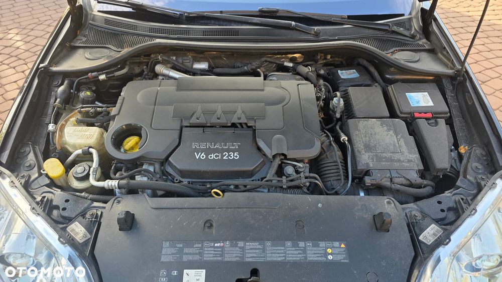 Renault Laguna V6 dCi 235 FAP GT - 25