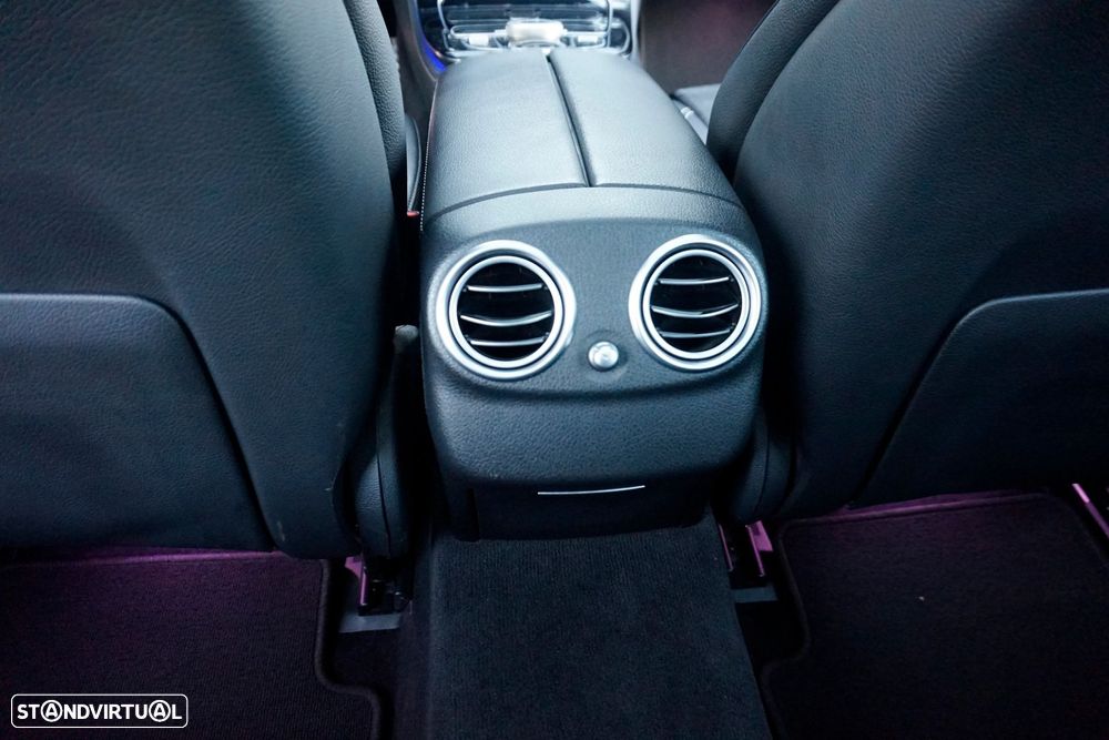 Mercedes-Benz E 220 d AMG designo - 12