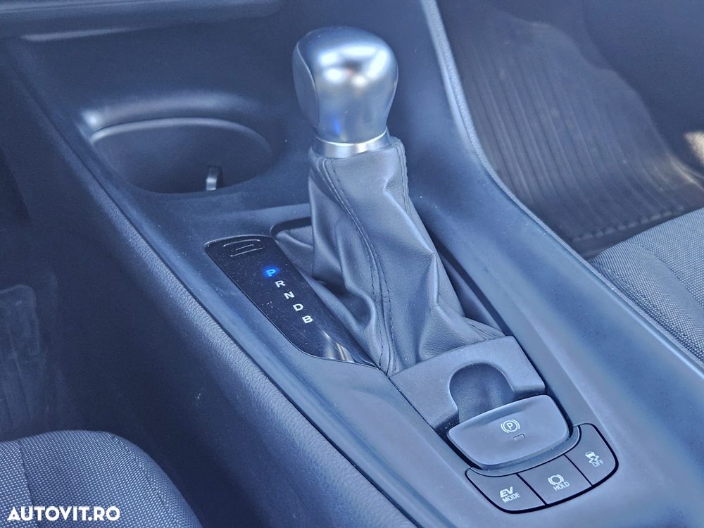 Toyota C-HR 1.8 HSD 4x2 CVT C-enter - 10