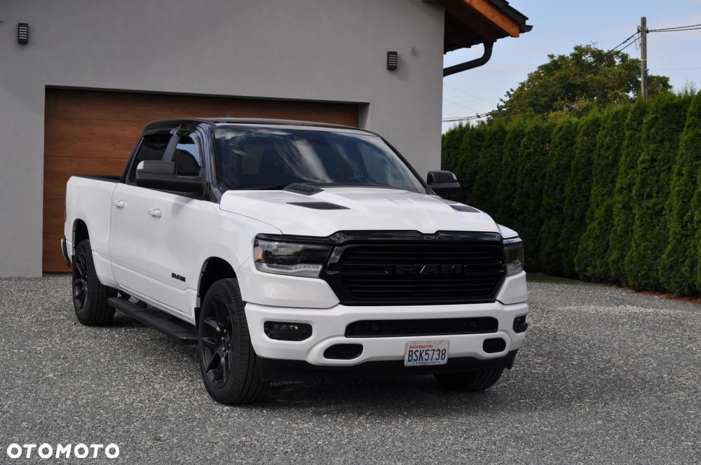RAM 1500 5.7 Crew Cab Longbed Laramie Sport