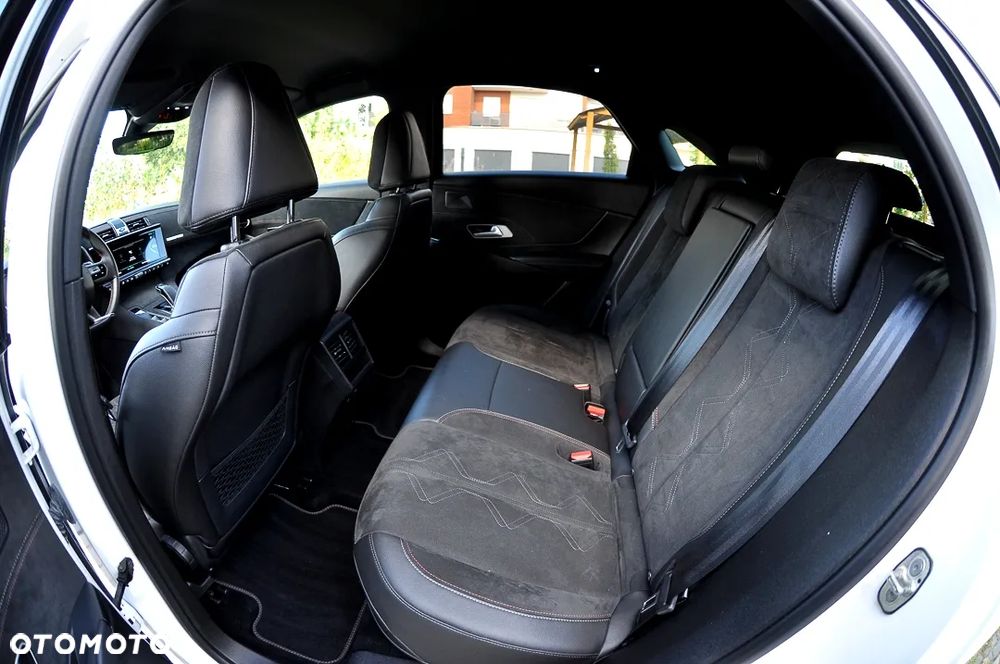 DS Automobiles DS 7 Crossback 1.6 E-Tense Performance Line + - 23