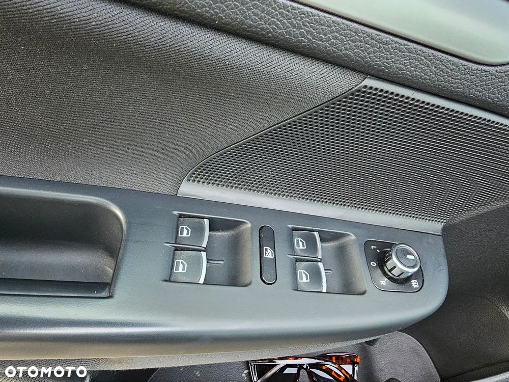 Volkswagen Golf - 16