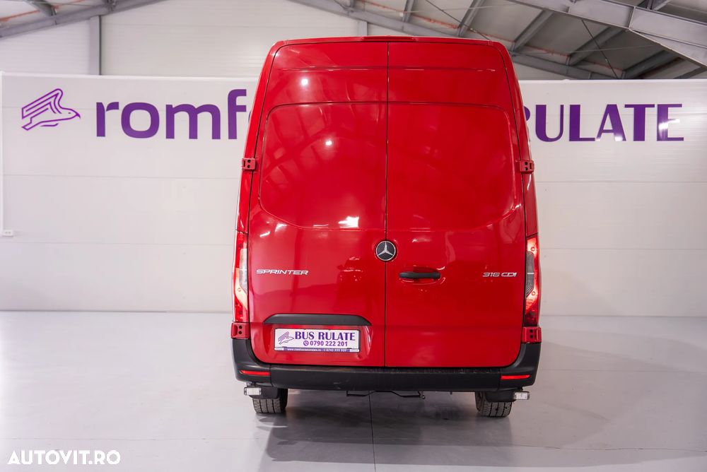 Mercedes-Benz Sprinter - 7