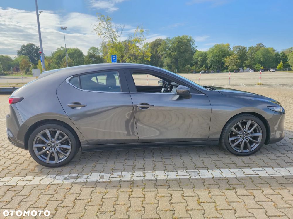 Mazda 3 - 8