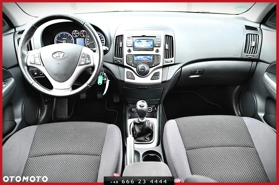 Hyundai i30 1.6 CRDI blue Comfort - 14