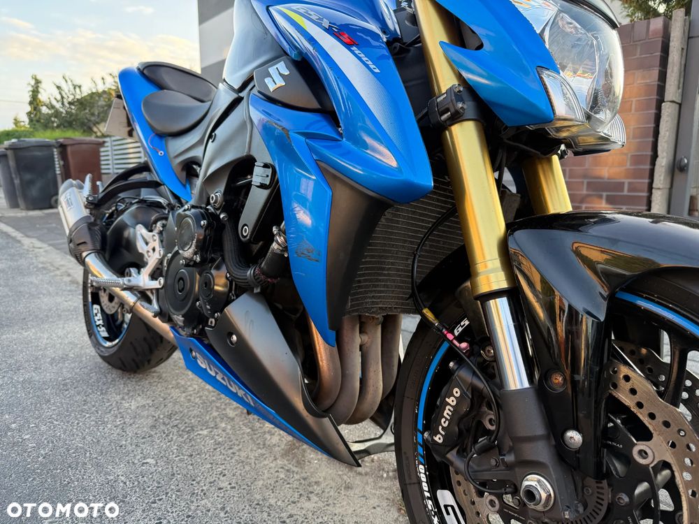 Suzuki GSX 1000 - 25