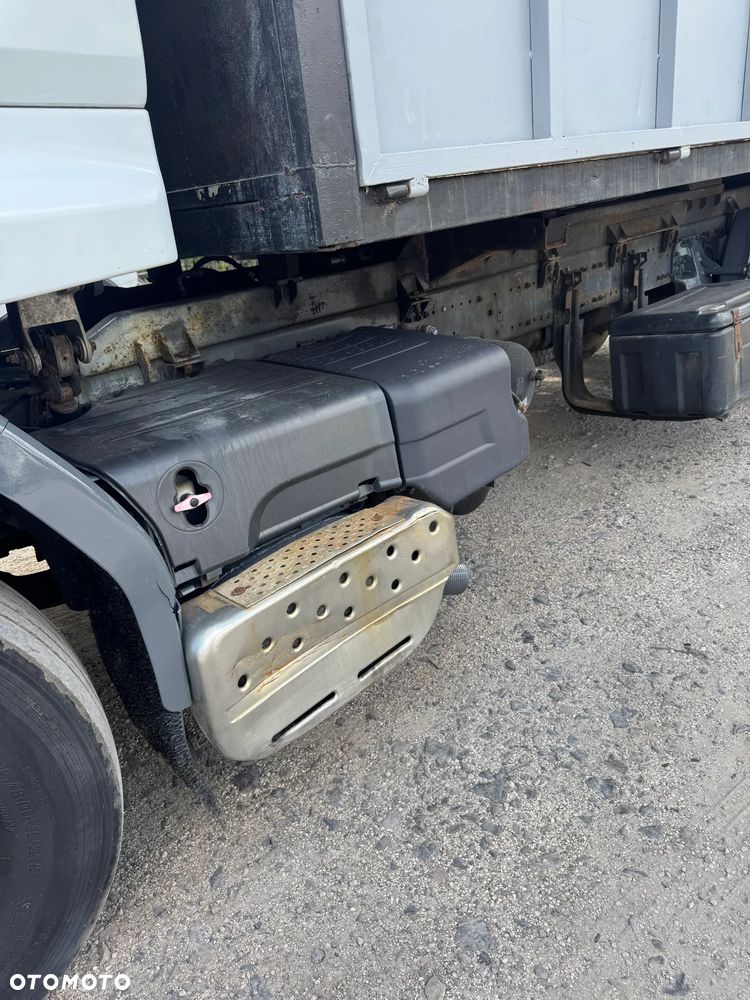 Renault PREMIUM 400 - 9
