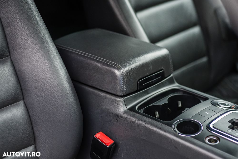 Volkswagen Touareg 3.0 V6 TDI Tipt. - 25