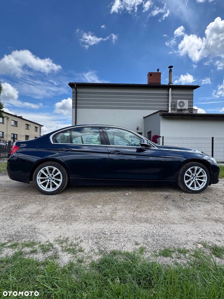BMW Seria 3 318d - 10