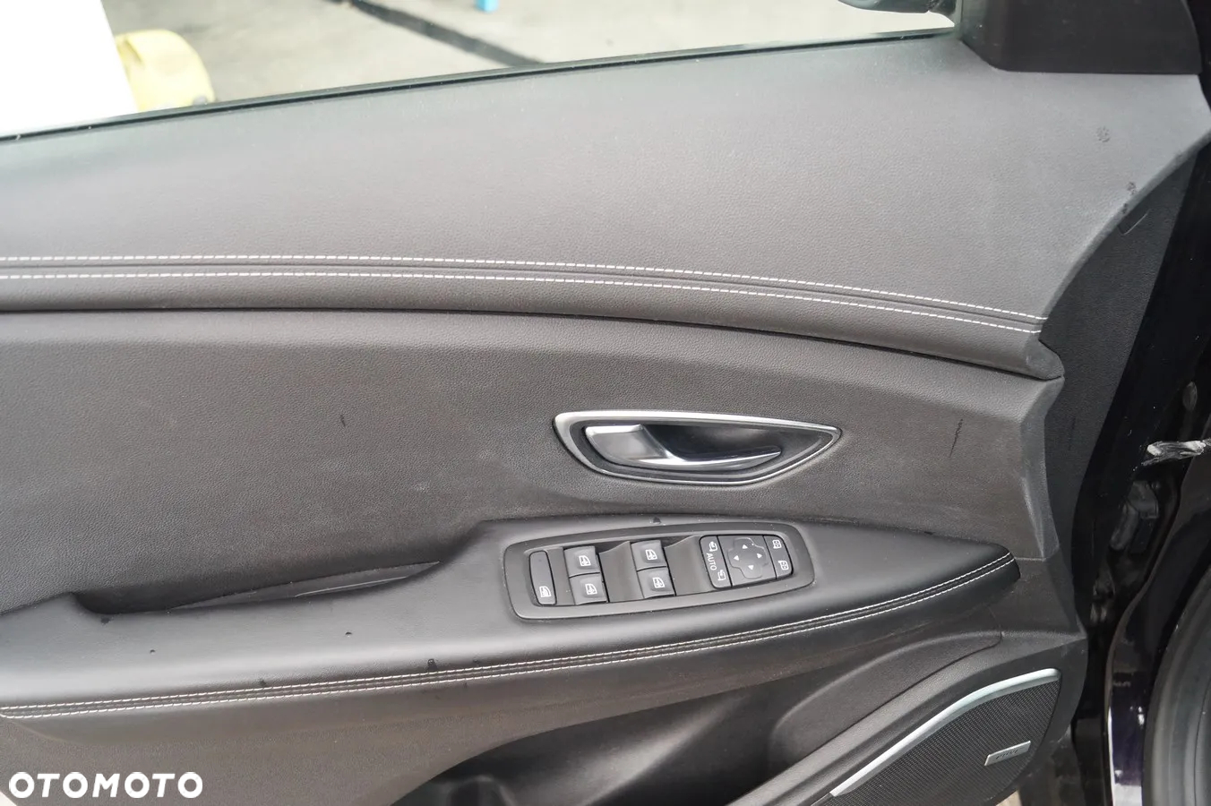 Renault Grand Scenic - 14
