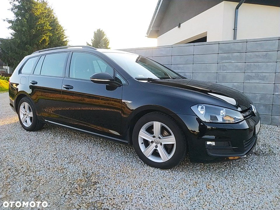 Volkswagen Golf 1.6 TDI 4Motion BlueMotion Technology Lounge - 1