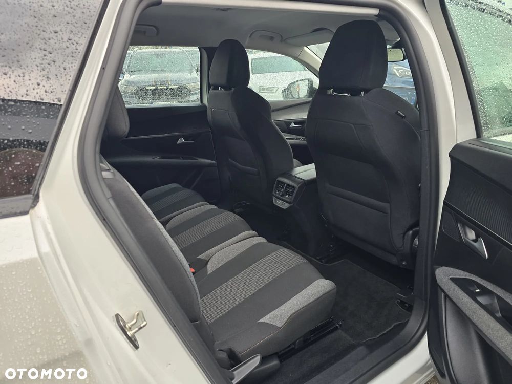 Peugeot 5008 1.2 PureTech Active S&S - 12