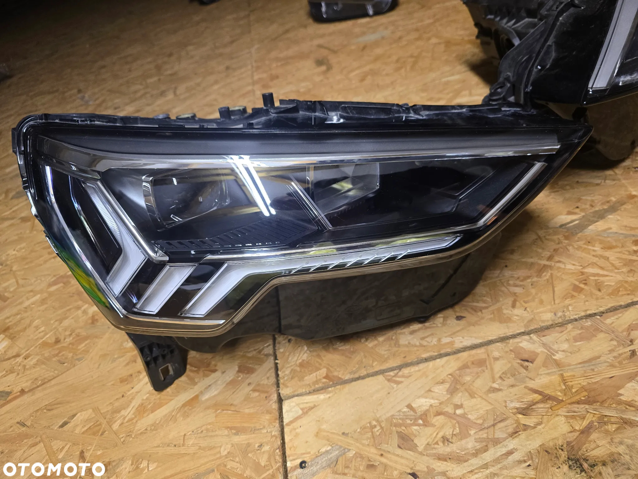 Audi q3 83a lampa lampy full led komplet - 2