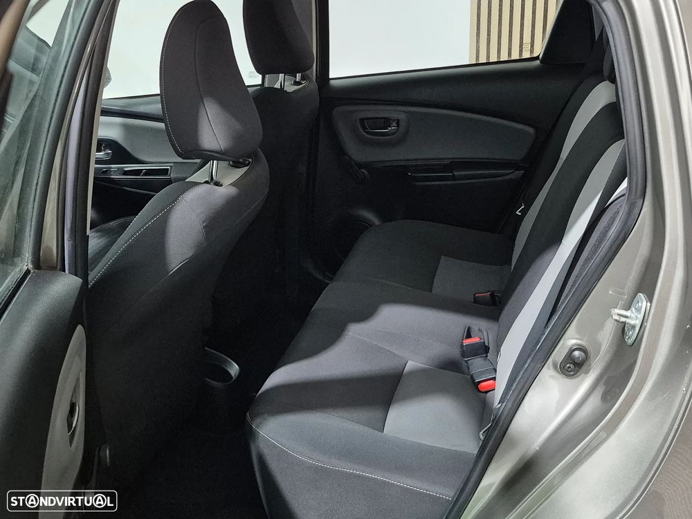 Toyota Yaris 1.0 VVT-i Comfort +PS+PT Techno - 26
