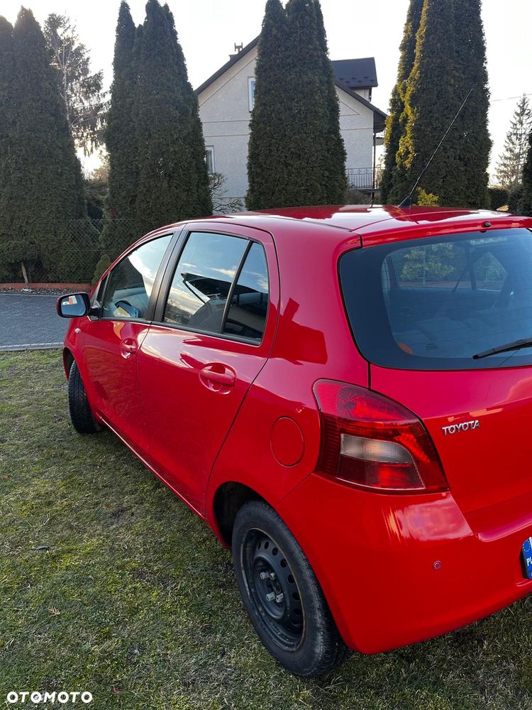 Toyota Yaris 1.0 VVT-i - 5