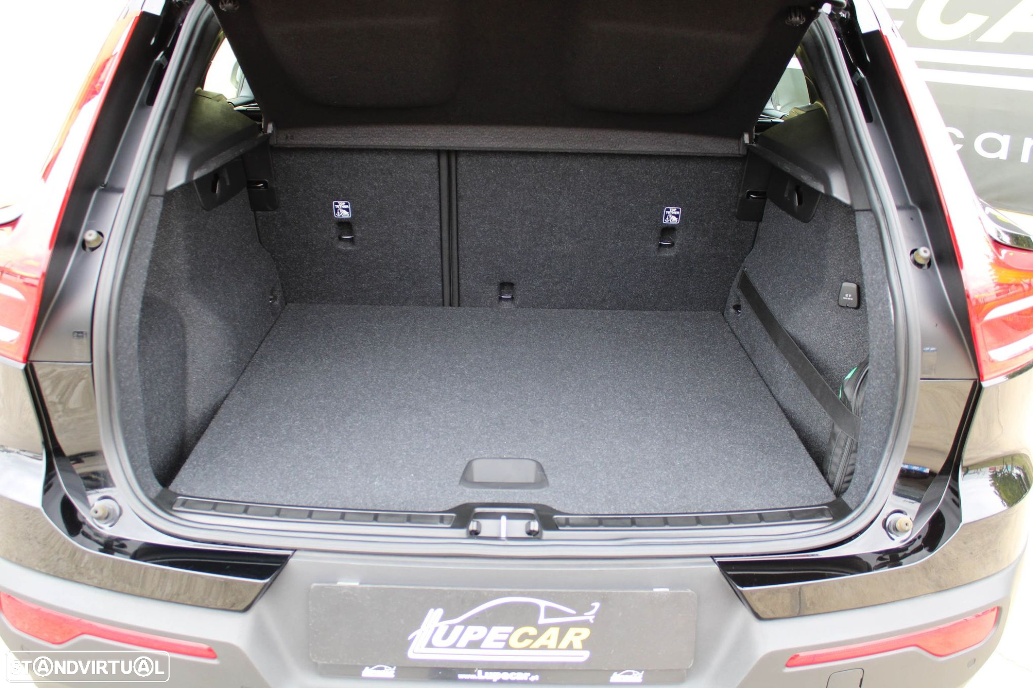 Volvo XC 40 2.0 D3 Momentum Core - 53