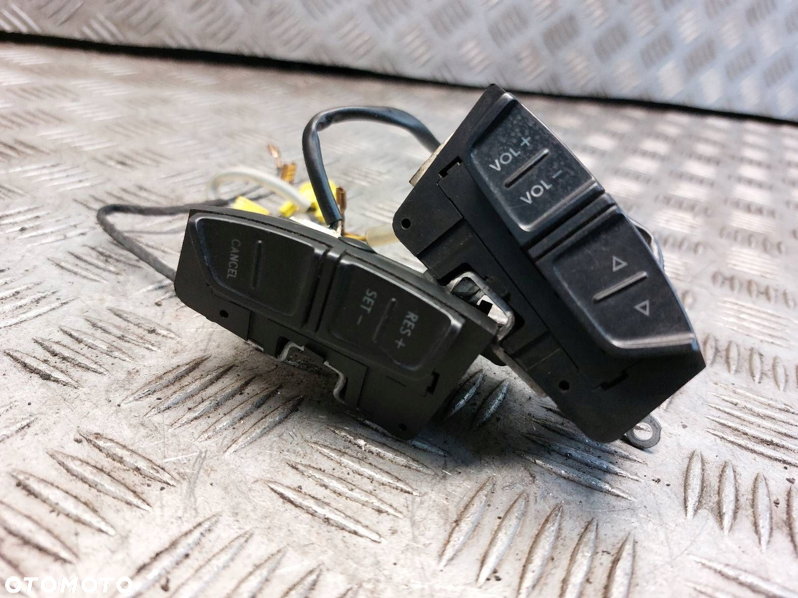 RADIO ODTWARZACZ BETA + ZMIENIARKA + PRZEŁĄCZNIKI MULTIFUNKCJI VW BORA - 10