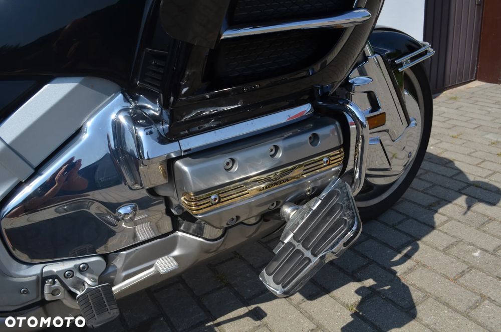 Honda GL - 10