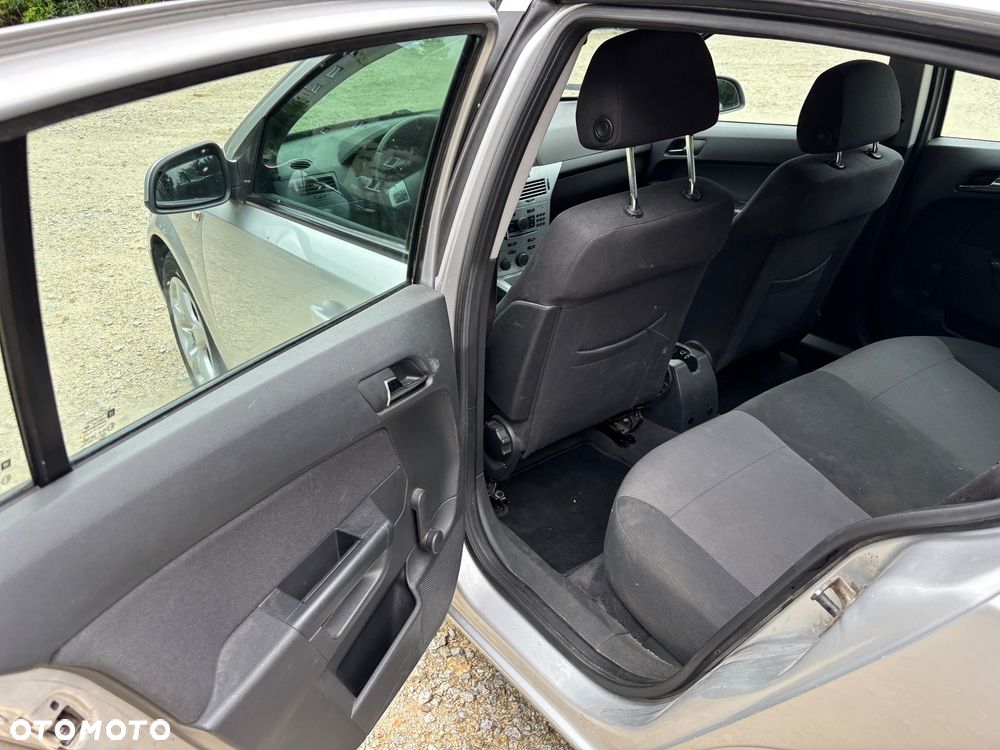 Opel Astra 1.6 - 11