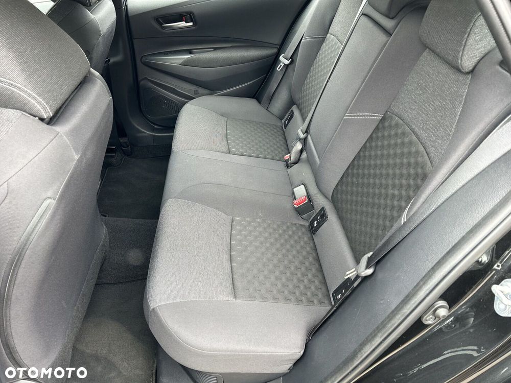 Toyota Corolla 1.8 Hybrid Comfort - 17