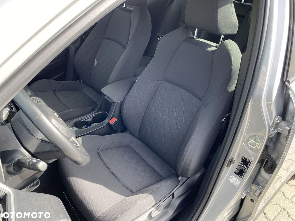 Toyota Corolla Cross - 19