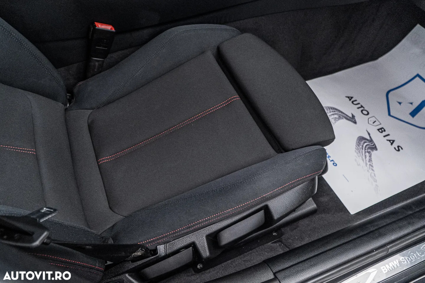 BMW Seria 3 318d Sport Line - 39