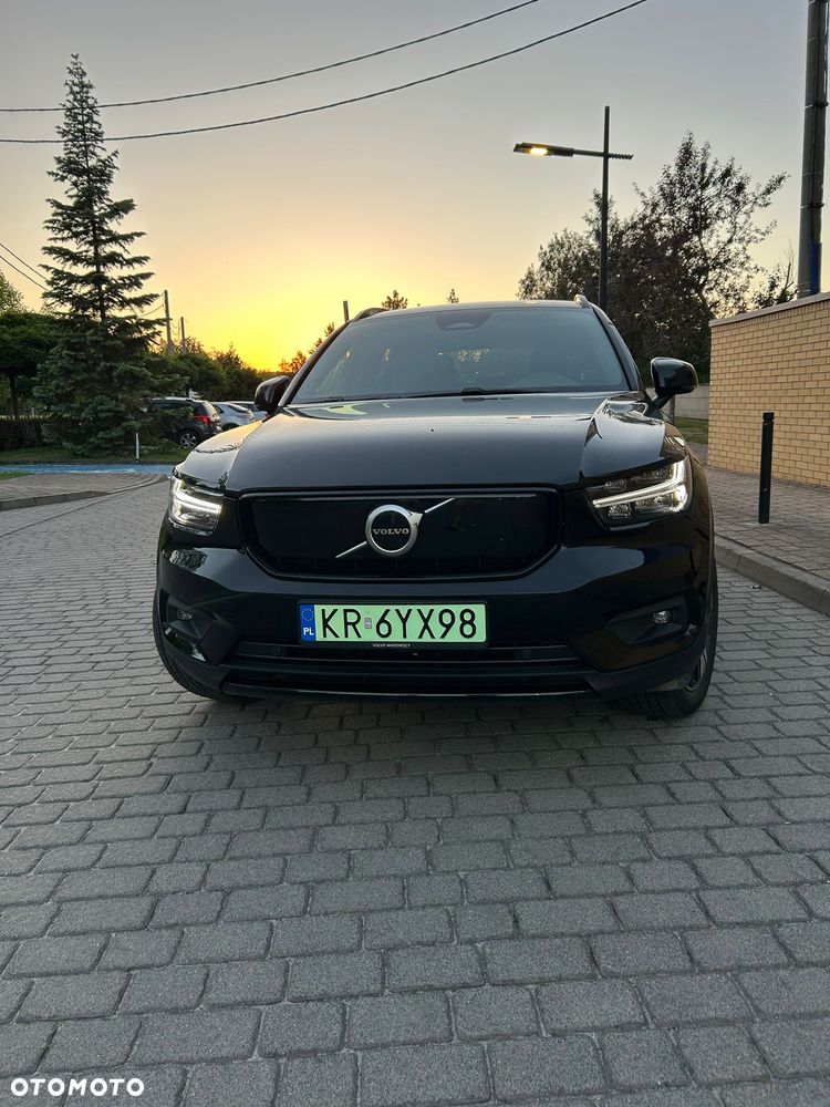 Volvo XC 40 82kWh P8 Recharge AWD Plus - 2