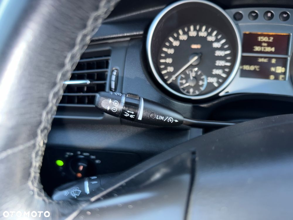 Mercedes-Benz Klasa R 500 4Matic 7G-TRONIC - 6