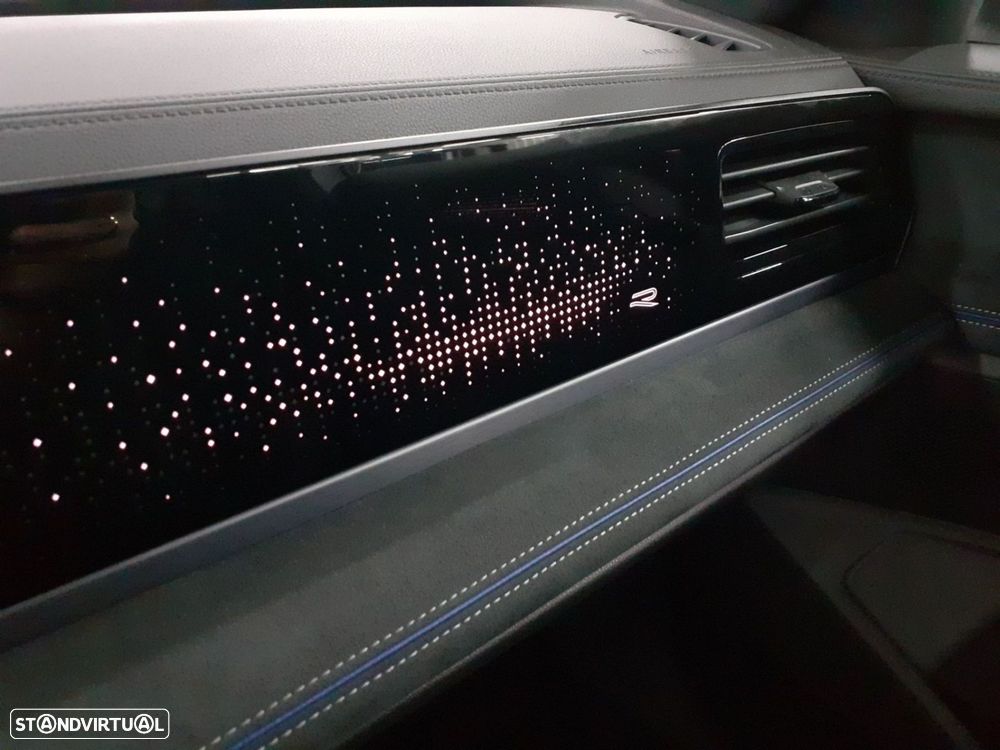 VW Passat Variant 1.5 TSI eHybrid R-Line DSG - 20