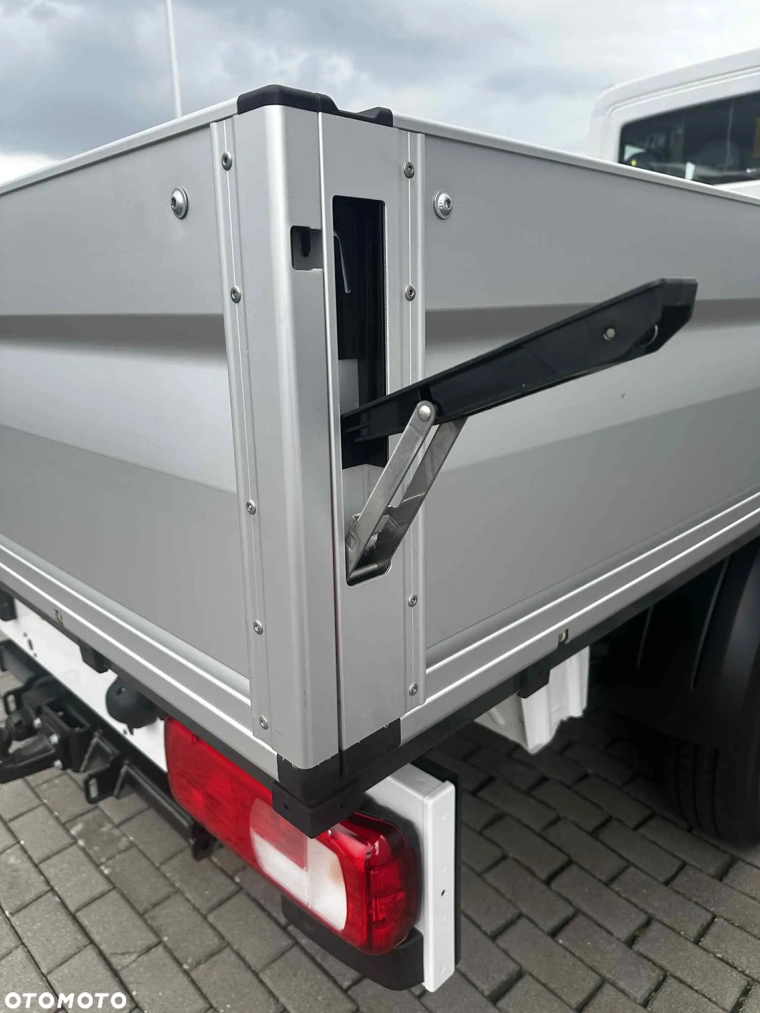 Volkswagen Crafter Skrzyniowy - 12