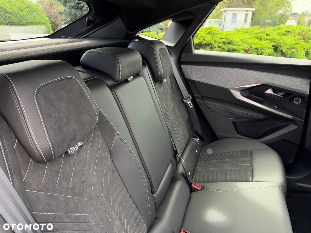 Peugeot 3008 1.2 PureTech mHEV GT Exclusive e-DCS6 - 15
