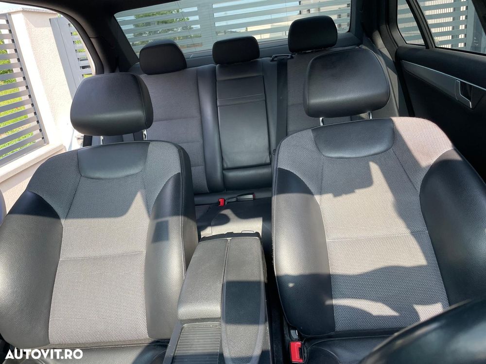 Mercedes-Benz C 250 CGI BlueEFFICIENCY Aut. - 9